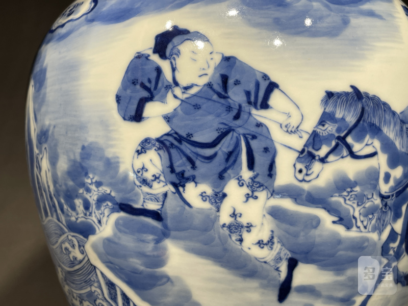 清宣统 青花踏雪寻梅梅瓶 - 图6